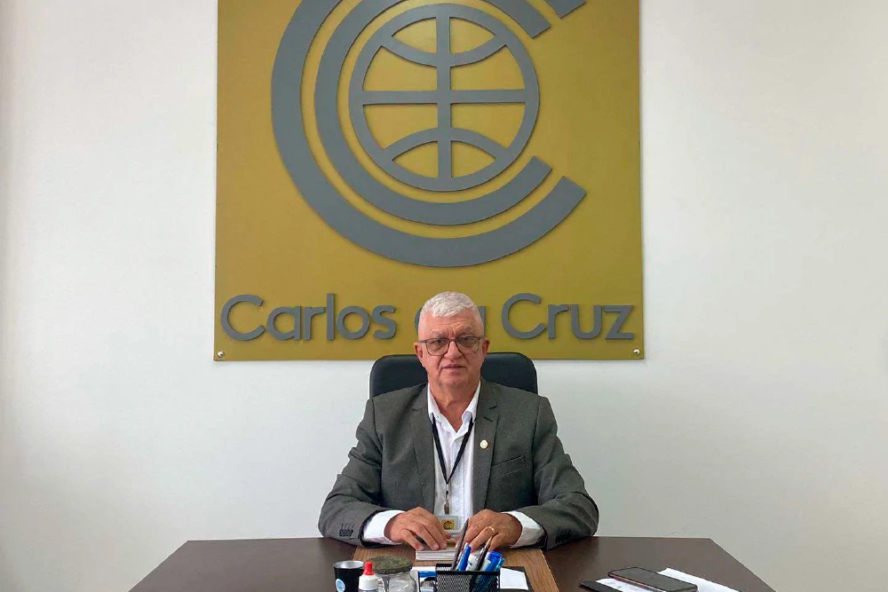 Sr.  Carlos da Cruz 
